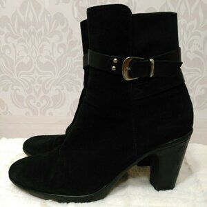 Aquatalia Black Suede Stretch Ankle Boots Womens  9.5 Heels Buckle Side Zip